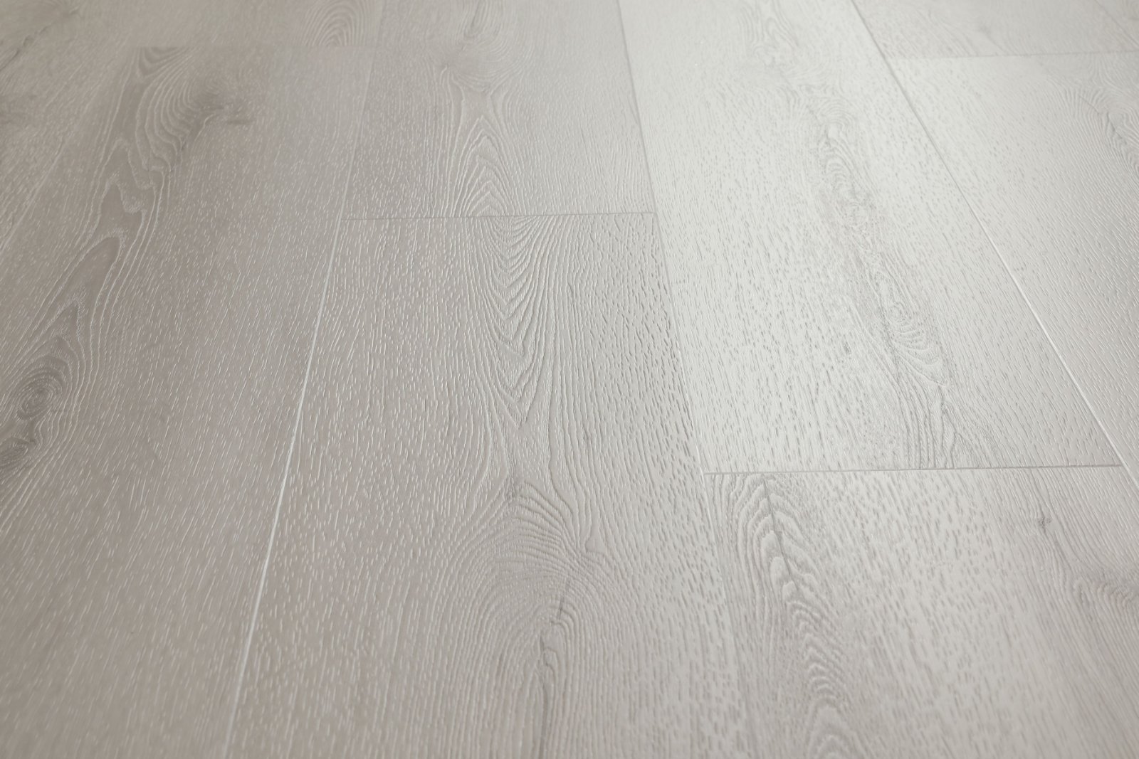 Klick-Vinyl Eiche Polar Hellgrau Matt – mit 0,55 mm Nutzschicht