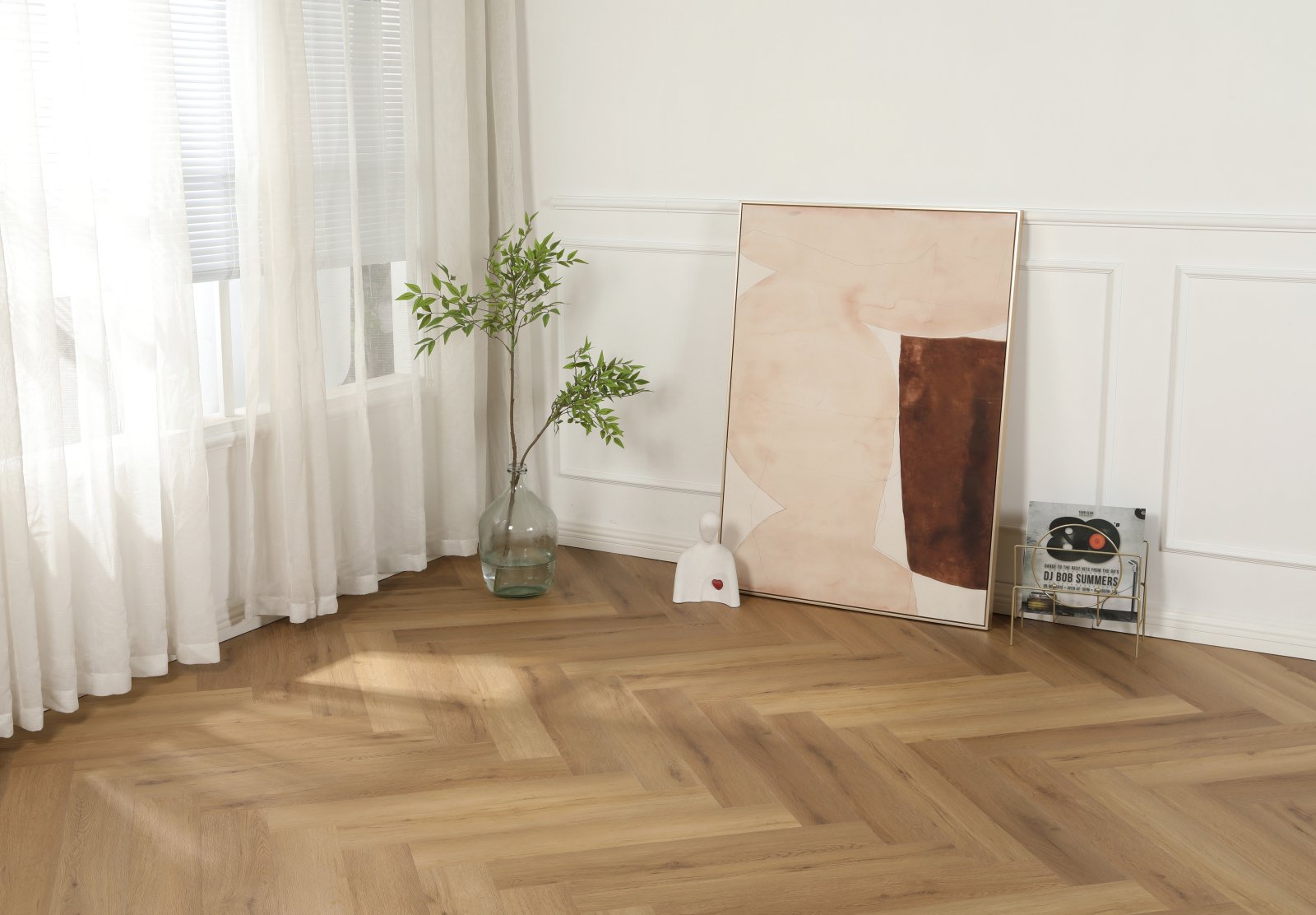 Klick Vinyl Fischgräte Eiche natur – Herringbone Designboden mit integrierter Dämmung, Raumansicht
