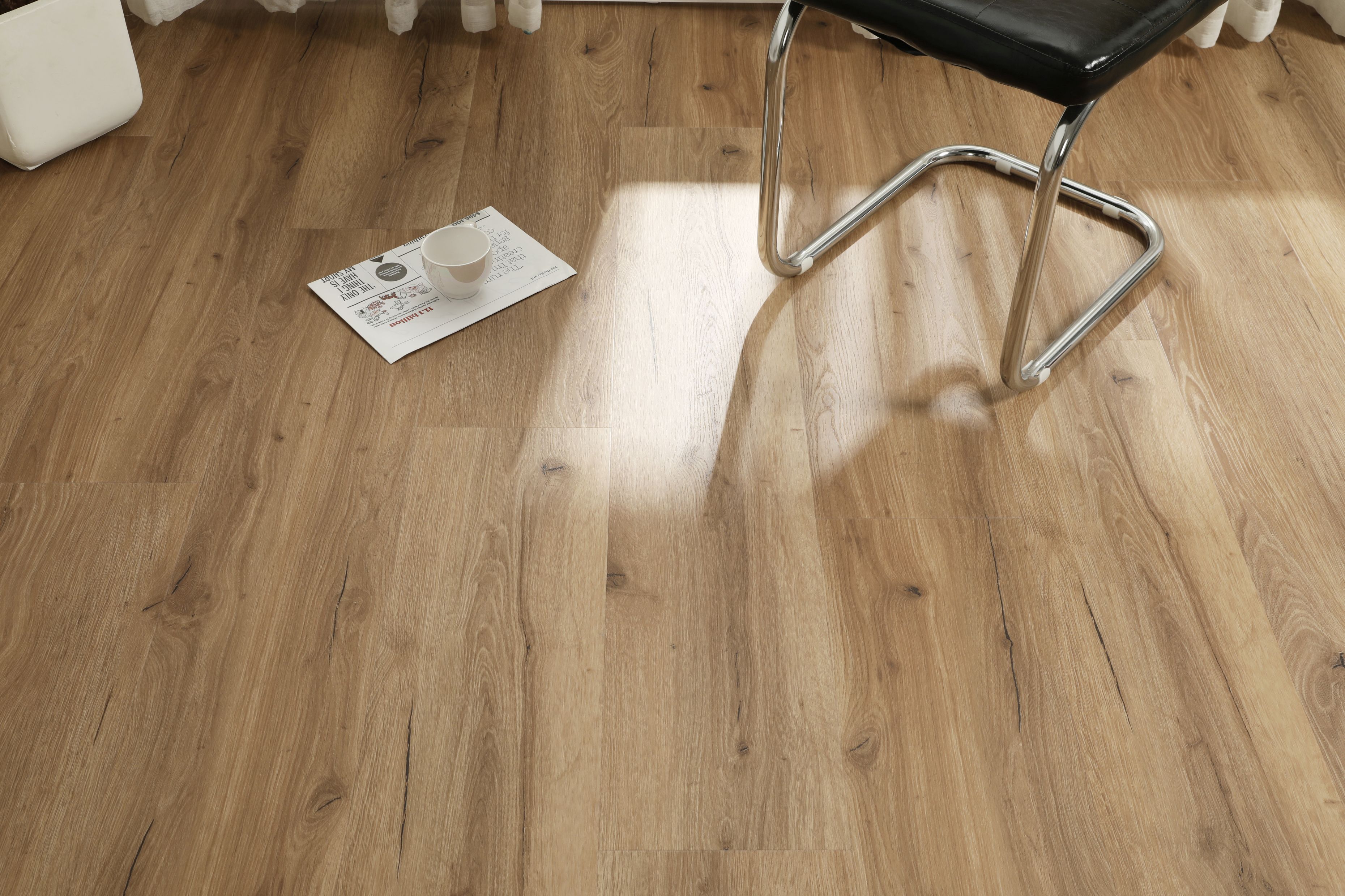 Klebe Vinyl Eiche Küstenblick – Designboden zum Verkleben | 0,55 mm Nutzschicht