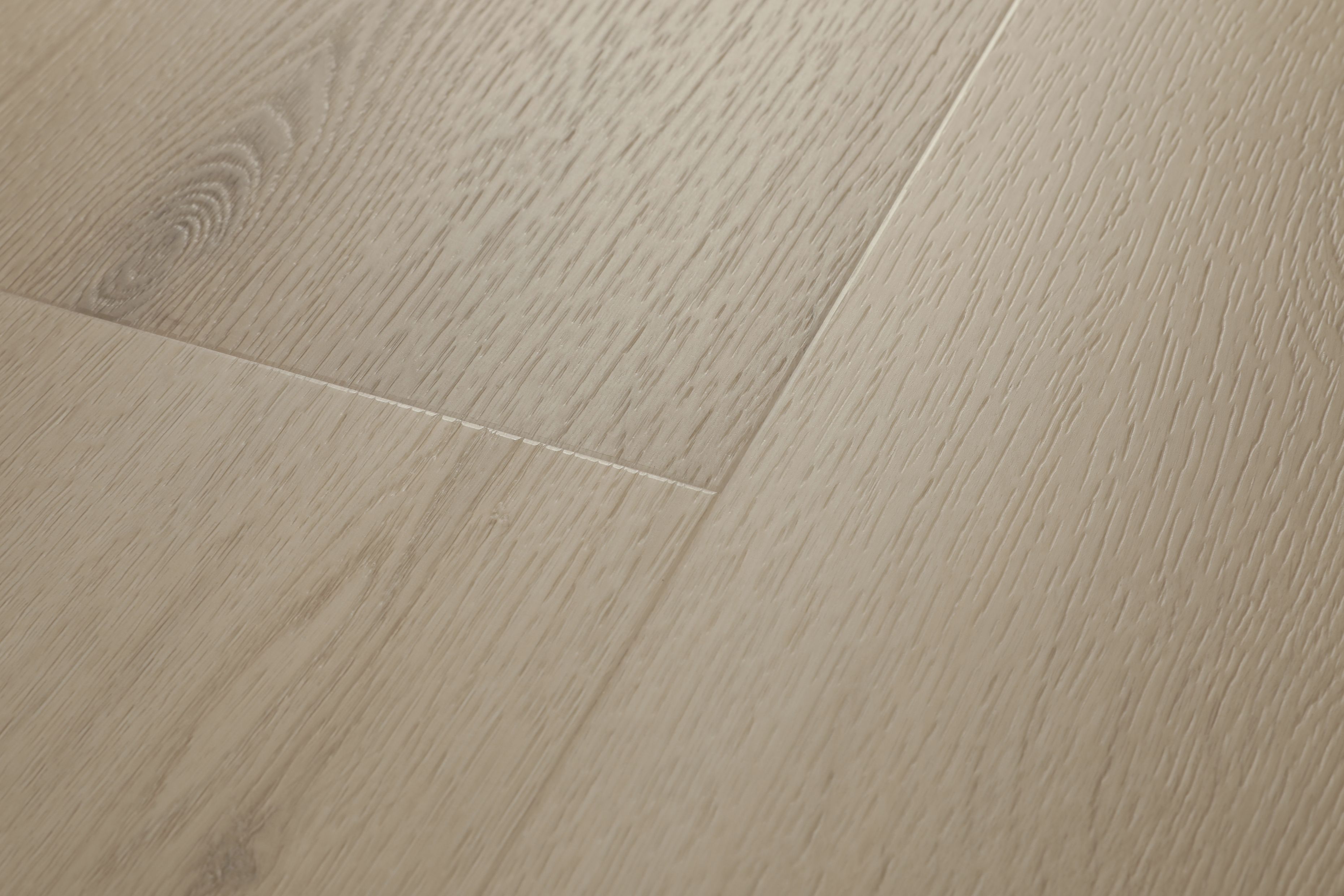 Klick-Vinyl Eiche Polar Hellbeige Matt – Premium Designboden mit 0,50 mm Nutzschicht