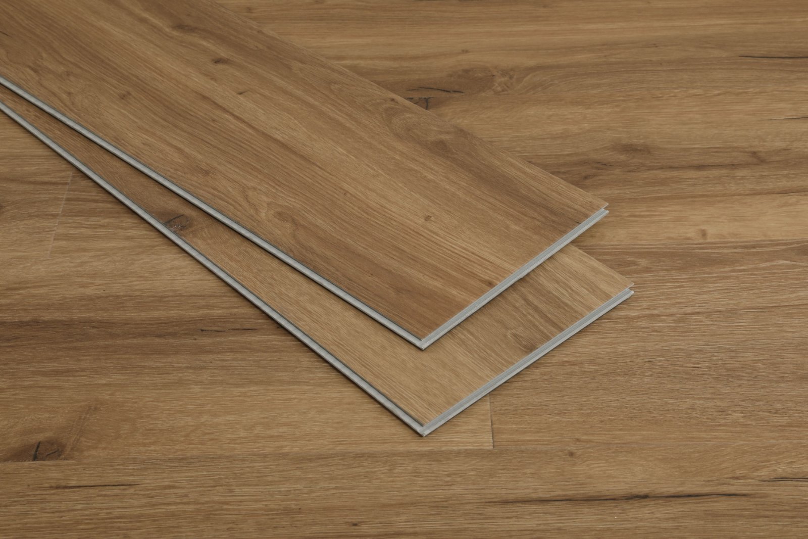 Premium Klick-Vinyl Eiche Küstenblick – 7,5 mm Risseiche Natur mit 0,55 mm Nutzschicht