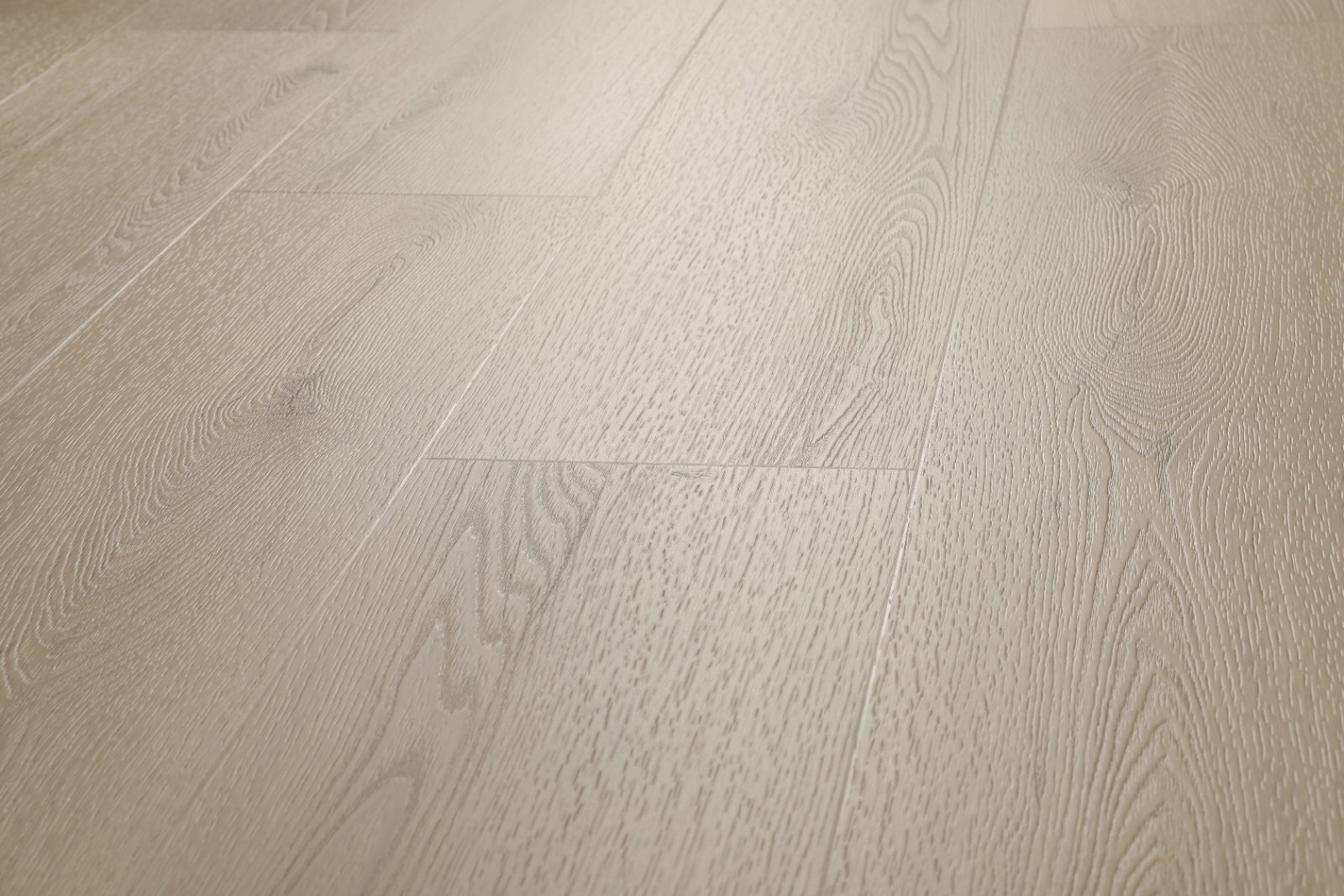 Klick-Vinyl Eiche Polar Hellbeige Matt – Premium Designboden mit 0,55 mm Nutzschicht
