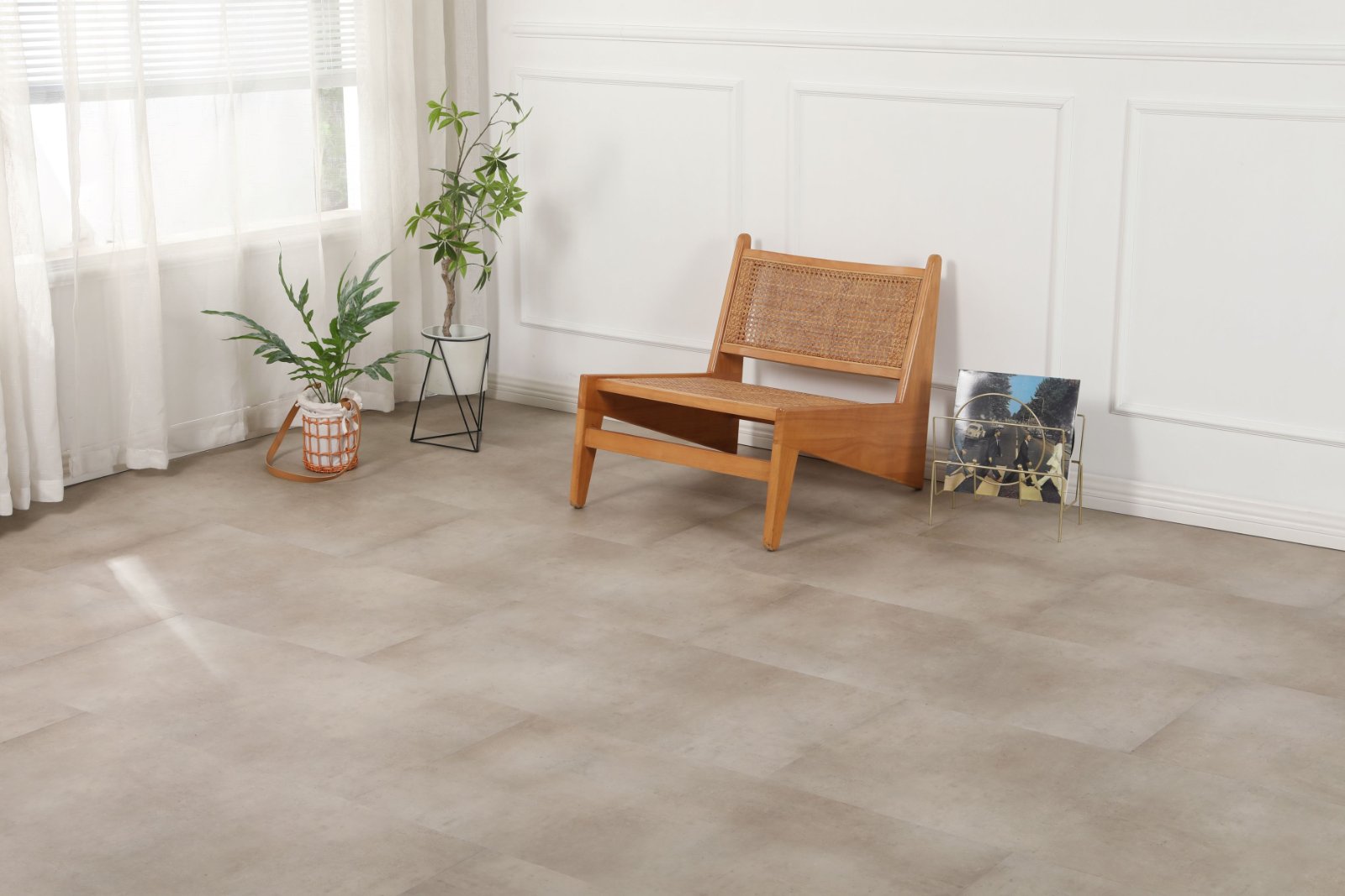 Klick-Vinyl Travertin Beige Matt – Premium Designboden in Natursteinoptik mit 0,55 mm Nutzschicht