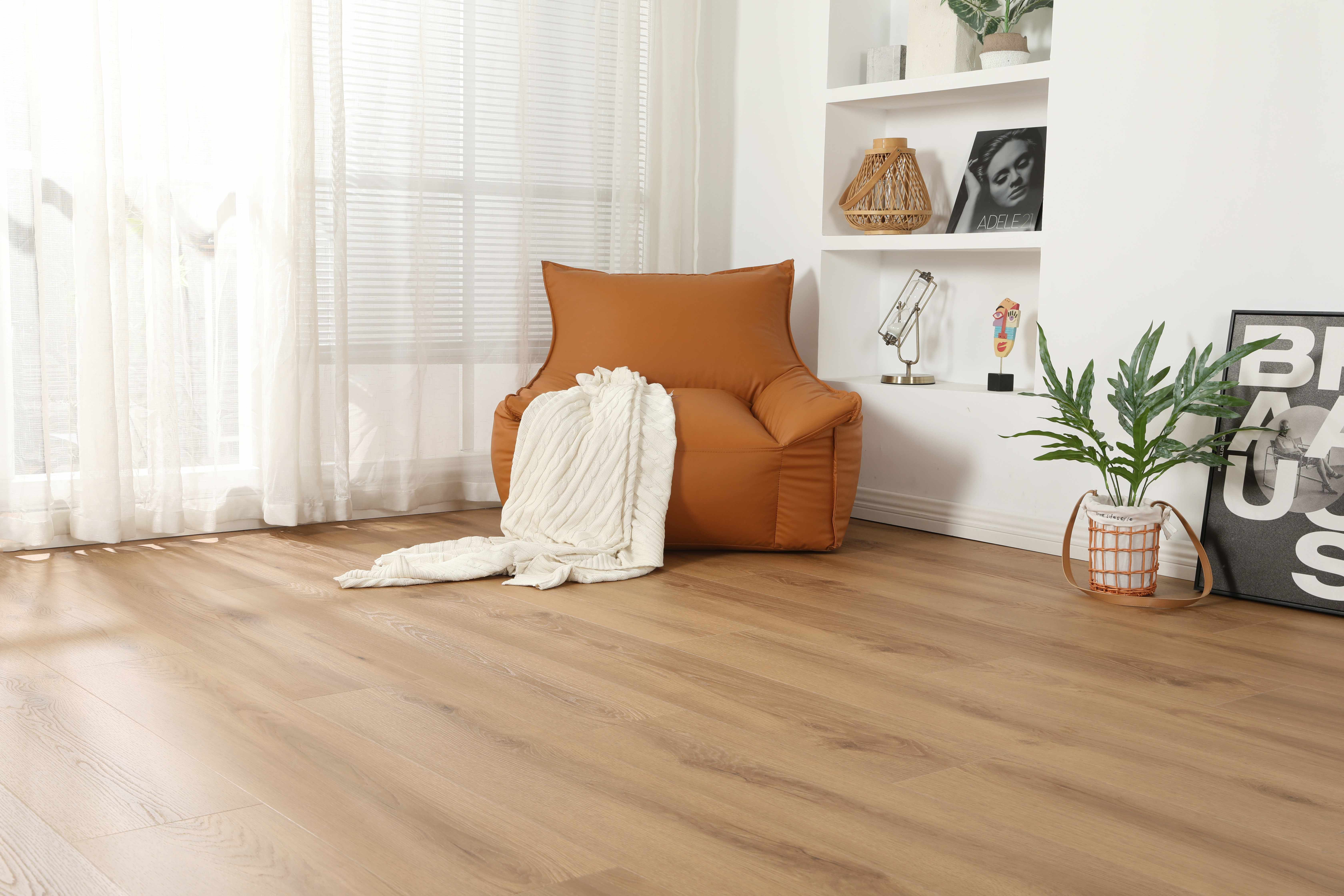 Klick Vinyl Eiche Küstenland – Warmer Designboden in Eichenoptik