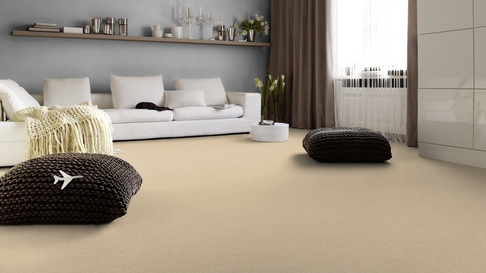 Teppichboden Bingo 8K65 hellbeige m²/23,99€
