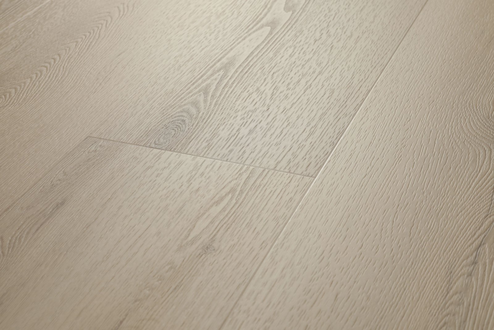 Klick-Vinyl Eiche Polar Hellbeige Matt – Premium Designboden mit 0,55 mm Nutzschicht